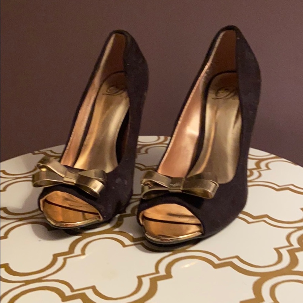Preppy Bow Heels
